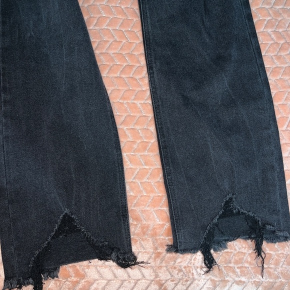 Black Ripped Jeans Wonderly Belk Size 14 Regular Straight Leg Distressed Pants - Picture 6 of 12